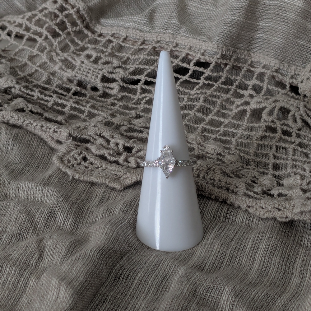 Elegant Silver Marquise Cut Ring